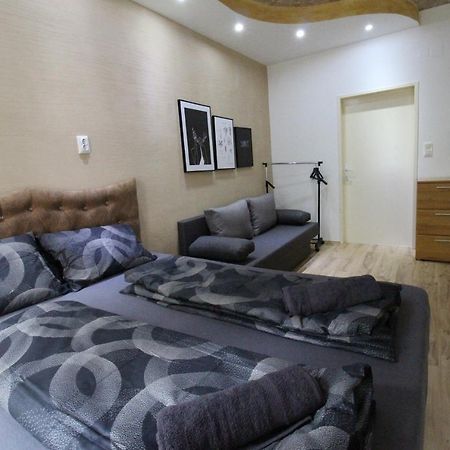 Private Quad Bedroom With Bathroom Rf3 Viena Exterior foto