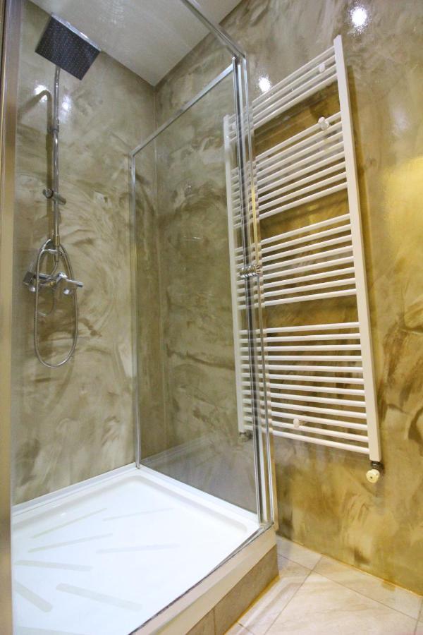 Private Quad Bedroom With Bathroom Rf3 Viena Exterior foto
